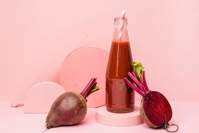Kaya Antioksidan, Ini Manfaat Jus Buah Bit untuk Kecantikan Kulit dan Rambut