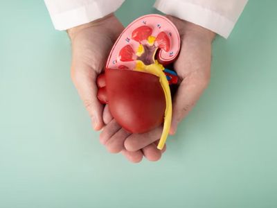 Alami Gangguan Ginjal, Bolehkah Mencoba Obat Alternatif? Ini Kata Dokter