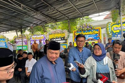 Istri Moeldoko Meninggal, Airlangga Hartarto dan Mahfud MD Bertakziah ke Rumah Duka 