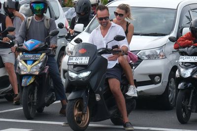 Turis Asing di Bali Kini Dilarang Sewa Motor, Ini Penyebabnya!