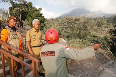 Pantau Aktivitas Merapi, Ganjar Pranowo Instruksikan Agar Masyarakat Dapat Update Terkini