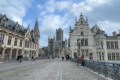 Menengok Indahnya Ghent, Kota Bersejarah yang Jadi Daya Tarik Wisatawan
