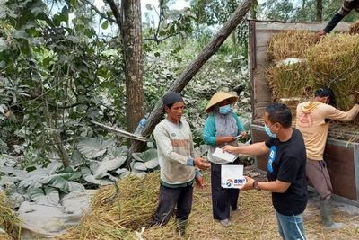 Tanggap Bencana Erupsi Gunung Merapi, BRI Salurkan Bantuan Bagi Warga Terdampak