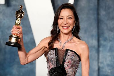 Kisah Hidup Michelle Yeoh, Dari Iklan Bareng Jackie Chan hingga Aktris Terbaik Oscar