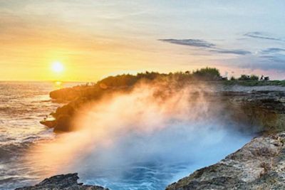 Devil s Tears, Pantai Menakjubkan di Bali yang Punya Semburan Ombak dan Sunset Keren