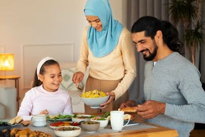 Demi Kesehatan, Pakar Gizi Sarankan Atur Pola Makan Selama Menjalani Puasa Ramadhan