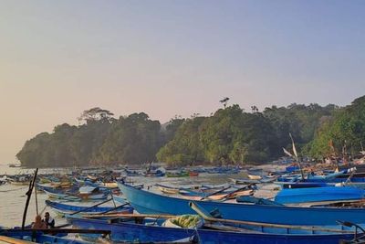 Selain Wisata Alamnya, 4 Hal Ini Enggak Boleh Dilewatkan saat Liburan ke Pangandaran