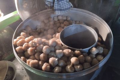 Bakso Legendaris di Sumenep Sejak 1976, Porsi Melimpah Harga Murah Meriah