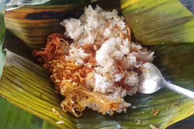 Pedasnya Nasi Puyung, Makanan Khas Lombok yang Jadi Rekomendasi Rachel Vennya