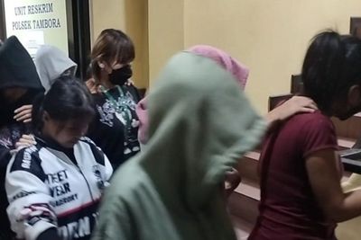 Polisi Gerebek Kos-kosan Penampungan PSK di Jakbar, 39 Wanita Diamankan!