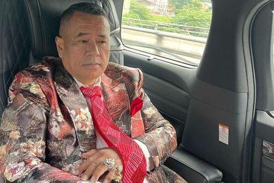 Hotman Paris Curhat Pernah Mau Bunuh Diri: Batal karena Lihat Tukang Becak