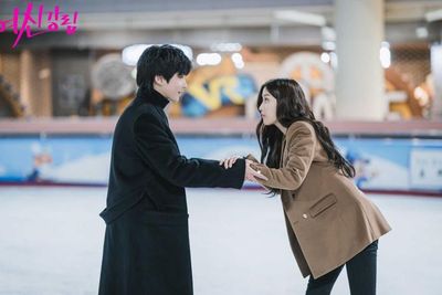 8 Drama Korea tentang Standar Kecantikan dan Lika-likunya