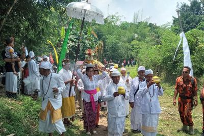 Jelang Hari Raya Nyepi, Ratusan Umat Hindu Boyolali Upacara Mendak Tirta