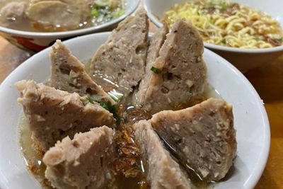Comfort Food Orang Indonesia, Bakso Rusuk Samanhudi Bisa Laku Ratusan Mangkok Sehari