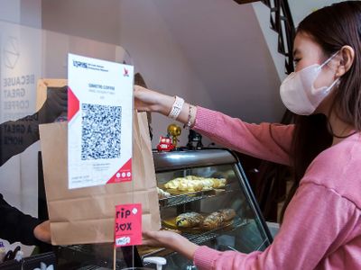 5 Manfaat Pakai QRIS Buat Usaha, Bisa Lebih Untung!