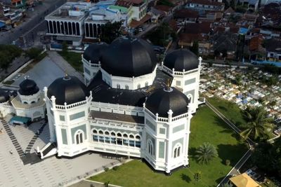 Keindahan Masjid Raya Al Mashun Medan, Arsitekturnya Bercorak Melayu, Timur Tengah & Eropa