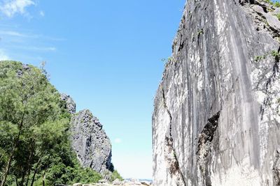 Pesona Fatu Nausus, Bukit Batu Karst Saksi Bisu Perjuangan Wanita Peduli Lingkungan