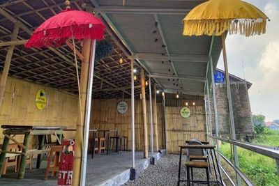 Hidden Gem! Tepi Sawah Coffee and Food di Serang yang View-nya Mirip Ubud
