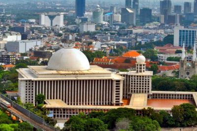 Masjid Istiqlal Gelar Salat Tarawih dengan Kapasitas Penuh di Ramadan Tahun Ini