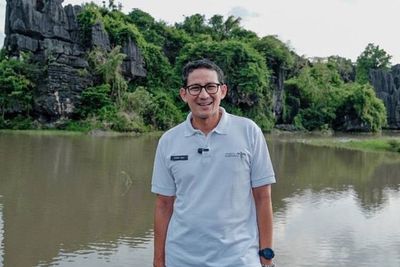 Menparekraf Sandiaga Uno Ajak Warga Nikmati Momen Liburan Kunjungi Wisata di Indonesia