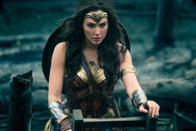 Warner Bros Minta Maaf ke Sutradara Shazam 2 karena Bocorin Cameo Gal Gadot
