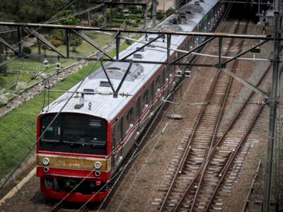 Dear Anak Kereta, Sini Simak Aturan Buka Puasa di Perjalanan Commuterline Selama Ramadan!