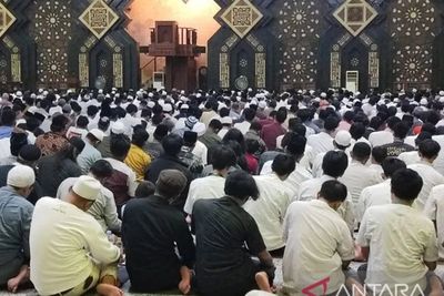 Hukum Salat Tarawih saat Ramadan, Lebih Baik 11 atau 23 Rakaat?