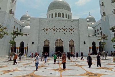 Agenda Ramadan di Masjid Raya Sheikh Zayed Solo, Ada Pembagian 6.000 Takjil Buka Puasa