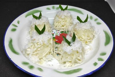 Kacimuih, Jajanan Tradisional Khas Sumbar Dibuat dari Singkong dan Parutan Kelapa