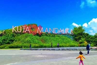 Serunya Berkeliling dan Nikmati Indahnya Pantai Mandalika, Bikin Malas Buat Pulang!