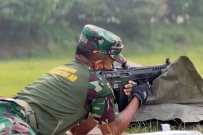 Kemhan Lakukan Uji Fungsi Prototipe Senapan Serbu IFAR 22 Buatan Dalam Negeri
