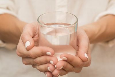 Dokter: Oralit Diminum saat Dehidrasi Bukan untuk Cegah Haus ketika Berpuasa
