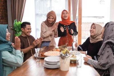 Biar Pengeluaran Gak Bengkak, Ini Tips Atur Budget Bukber saat Ramadan