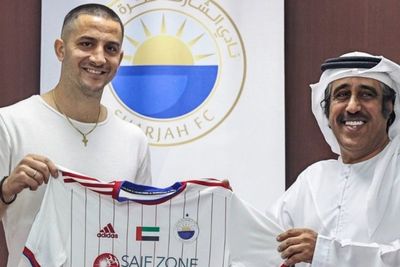 Kostas Manolas Jiper Dikagetin Singa saat Gabung Klub Uni Emirat Arab