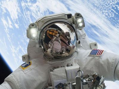 Bersedia Tinggal di Luar Angkasa dalam Jangka Panjang? Ikuti Program NASA Ini!
