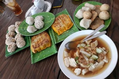 Mencicipi Pempek Saga di Kota Palembang, Pempek Legendaris Sejak 1970-an