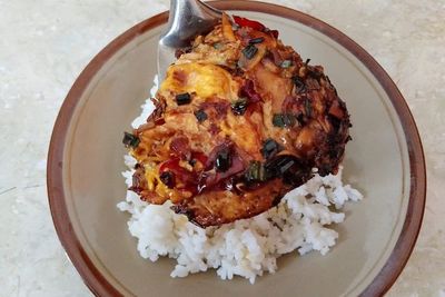 Menu Sahur Praktis di Tanggal Tua, Ini Resep Nasi Telur Kecap Pontianak Enak!