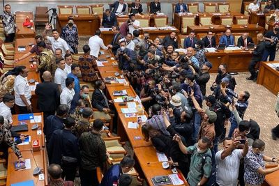 Mahfud MD Sebut DPR Markus , Benny Harman Sindir Baju Putih untuk Cawapres 2019