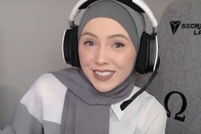 Profil Sara Kadry, Streamer Twitch yang Melawan Islamofobia Lewat Game dan Hiburan