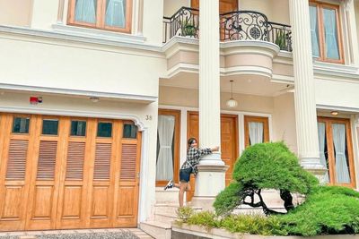Perjuangan Fuji Beli Rumah, Hampir Gak Disetujui Haji Faisal, Kenapa?