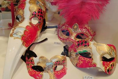Topeng Venezia, Warisan Budaya Italia yang Menginspirasi Fashion Dunia