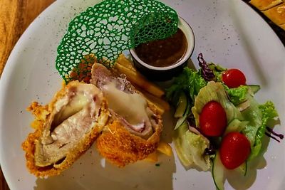 Docafe, Kafe dengan Fasilitas Lengkap Ada di Tengah Perumahan Mewah Surabaya
