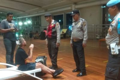 Bule Bikin Ulah Lagi, Kini Buat Onar di Bandara Ngurah Rai