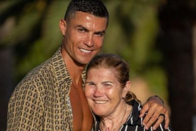 Mimpi Ibu Cristiano Ronaldo, Lihat Anak dan Cucunya Bermain Sepak Bola Bersama