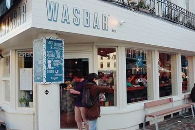 Uniknya Wasbar: Gabungkan Layanan Cuci Baju dan Restoran dengan Konsep Unik di Belgia