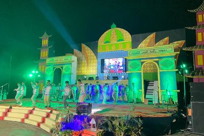 Keren! Aksi Santri Menari hingga Melukis di Atas Pasir Bikin Kagum Warga Sulsel