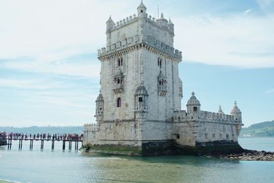 Belem Tower: Menara Bersejarah yang Melegenda, Termasuk Penciptaan Rasio Emas oleh Pacioli