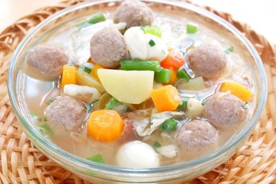 Resep Sop Sayur Bola-bola Daging, Menu Sehat Penuh Gizi untuk si Kecil