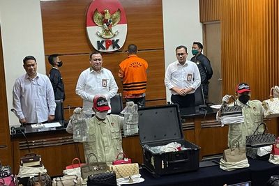 Hartanya Bakal Ludes, KPK Miskinkan Rafael Alun dengan Pasal Pencucian Uang