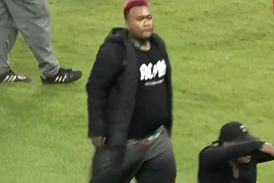Viral Oknum Suporter Lakukan Aksi Eksibisionis saat Ricuh Laga PSIS vs PSS